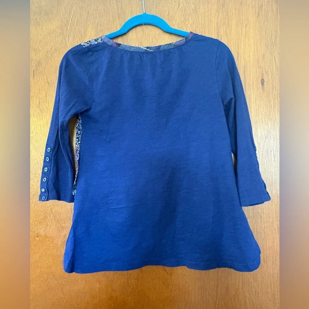 XS Anthropologie Postmark Navy Floral and Plaid Contrast Top
